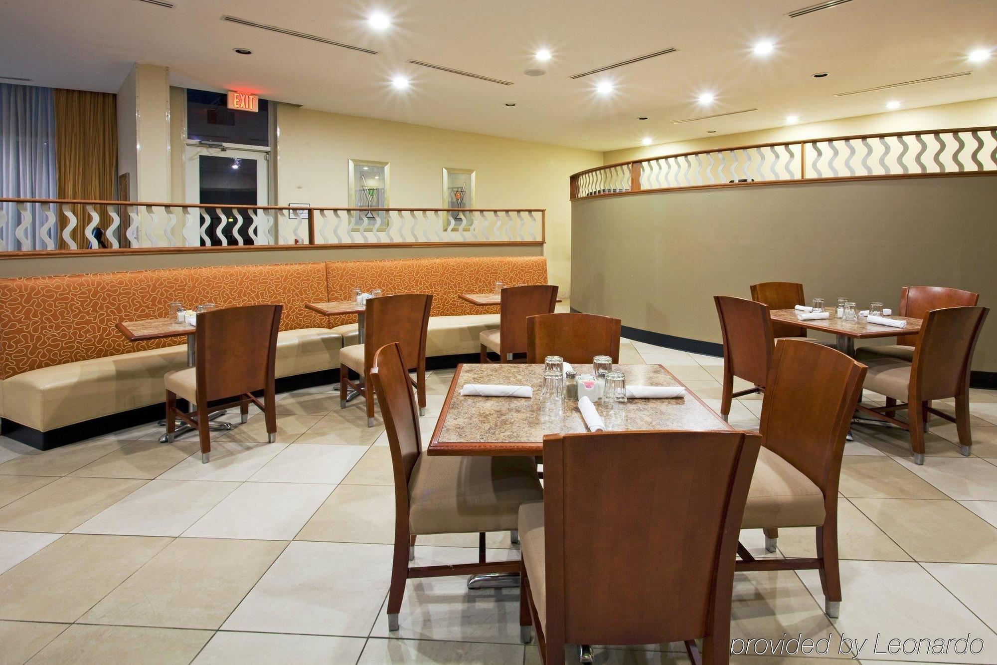 Holiday Inn Santee By Ihg Restoran gambar